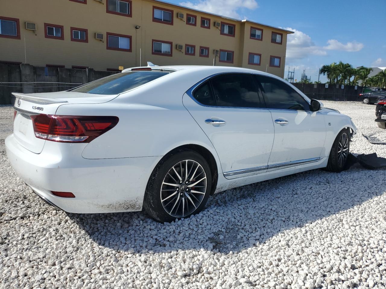2013 LEXUS LS 460