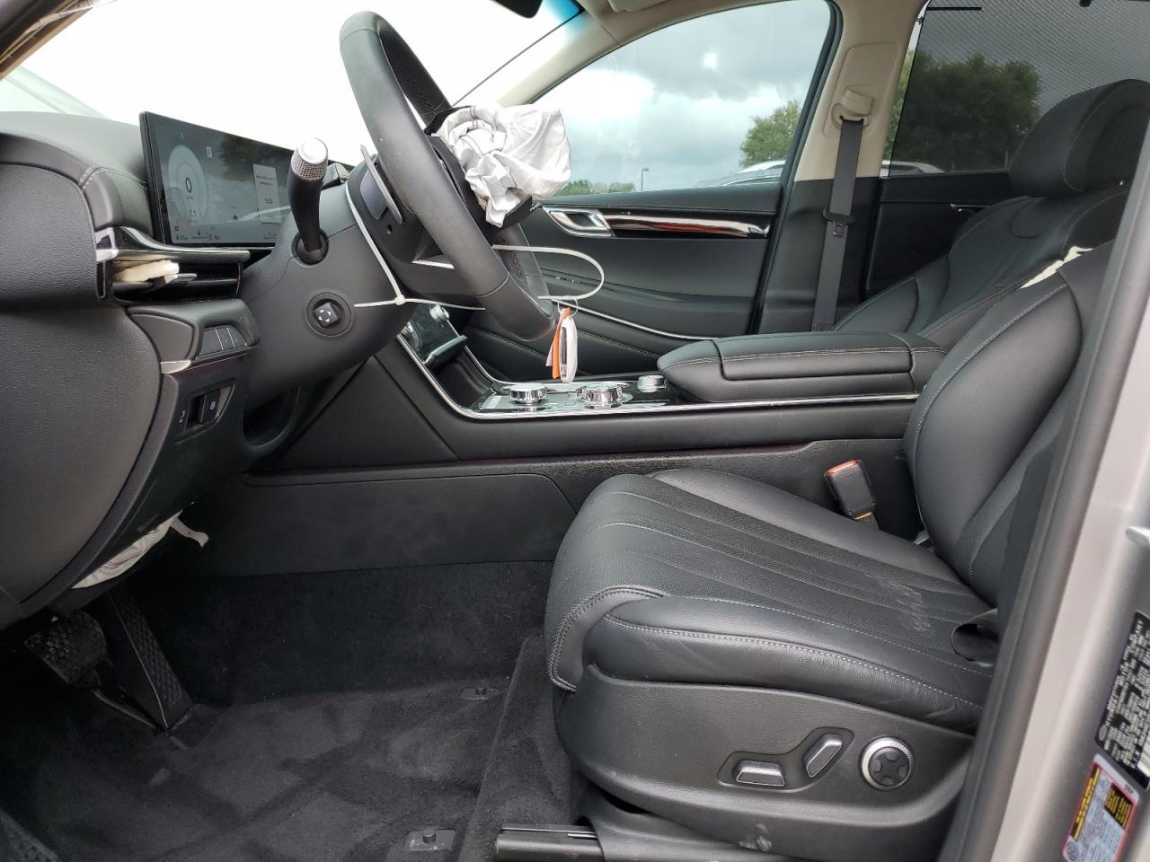 2025 GENESIS GV80