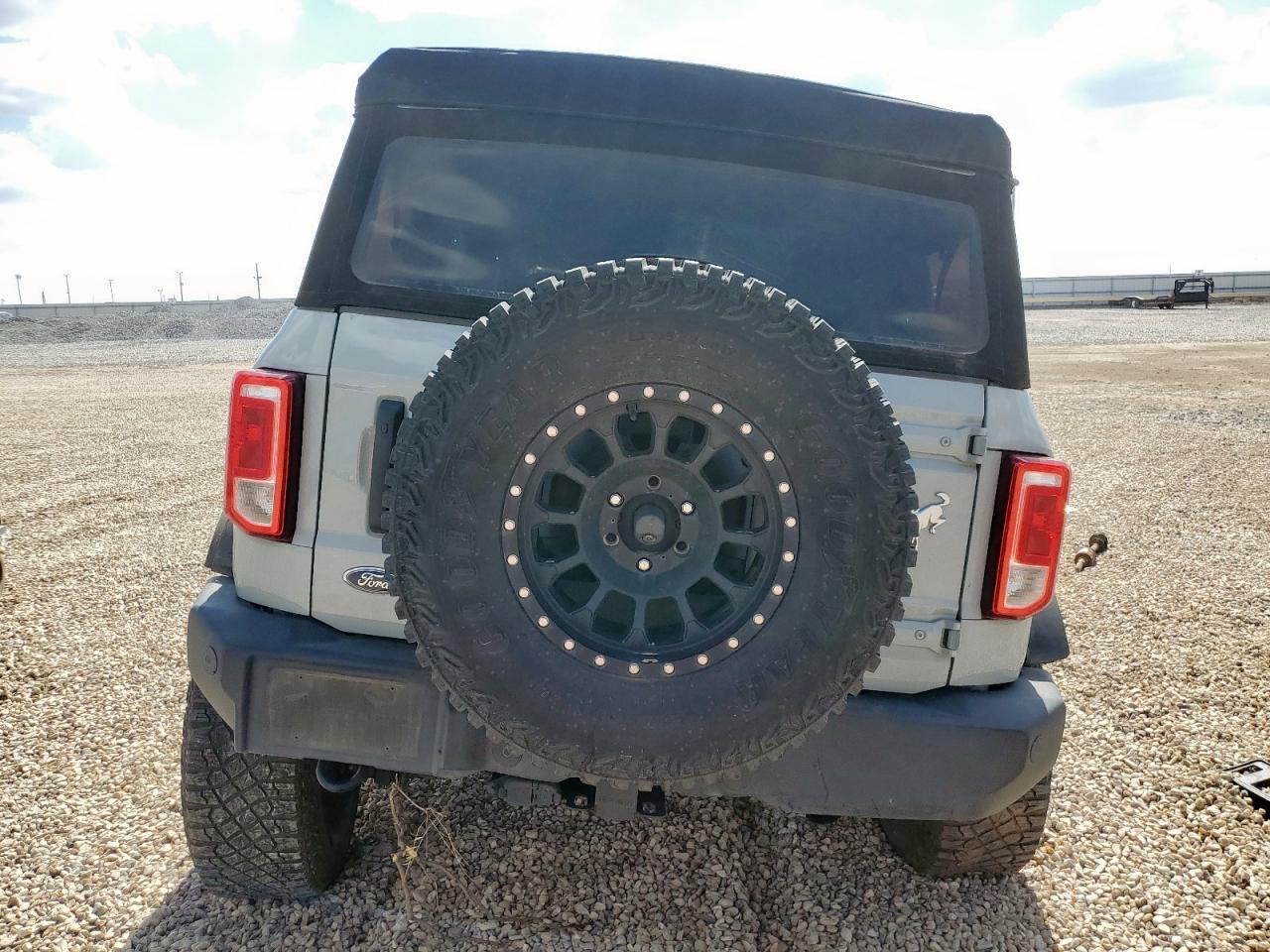 2021 FORD Bronco