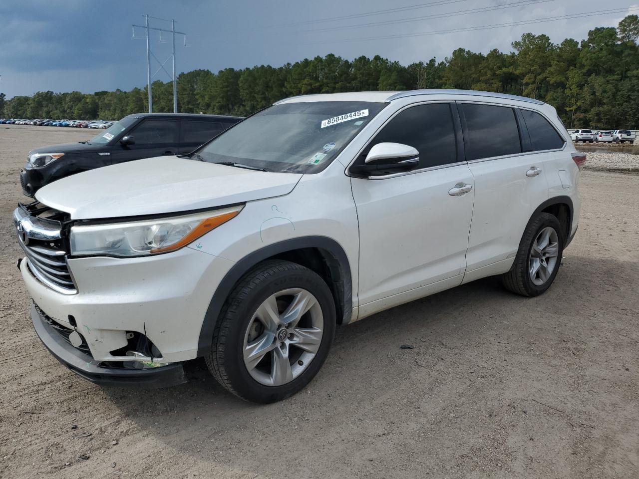 2016 TOYOTA HIGHLANDER