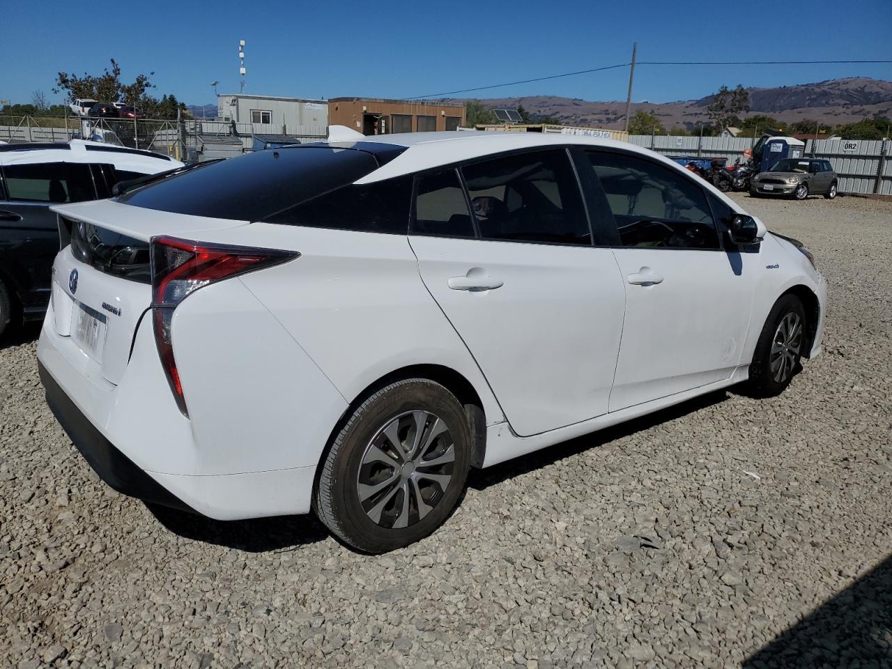 2016 TOYOTA PRIUS
