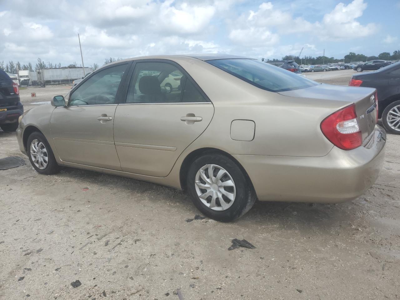 2002 TOYOTA CAMRY