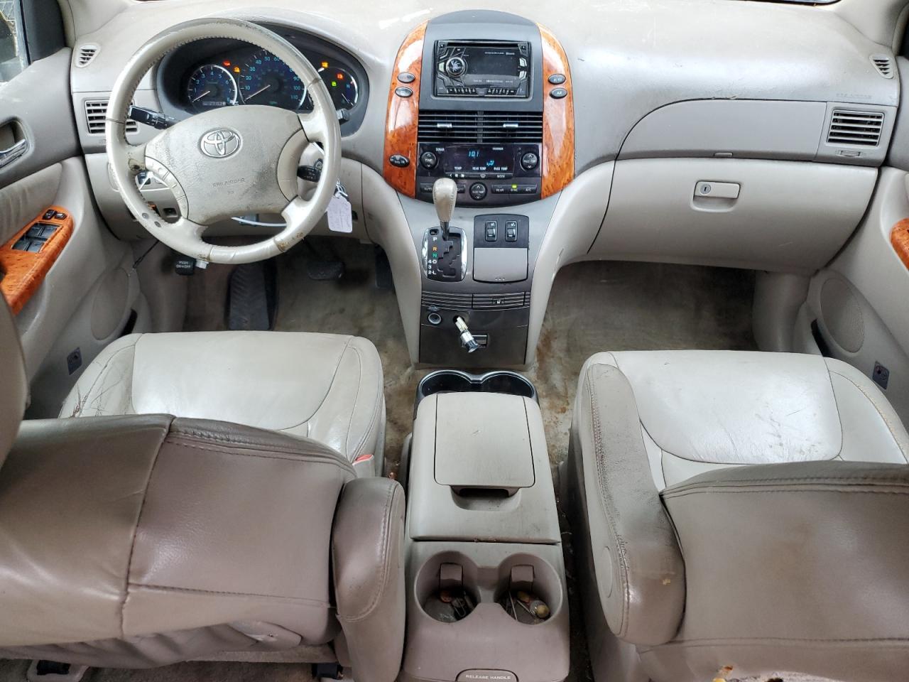 2008 TOYOTA SIENNA