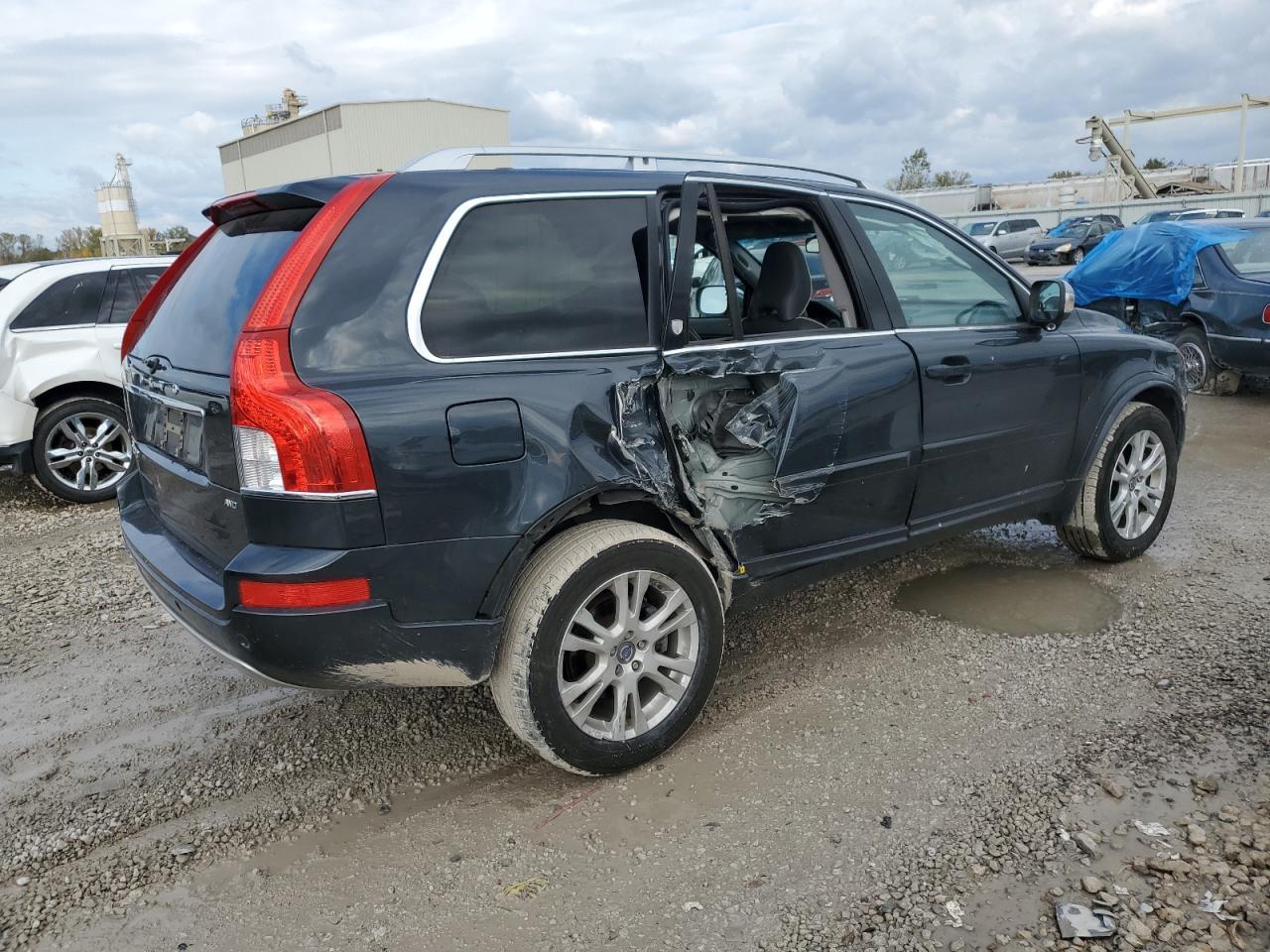 2013 VOLVO XC90