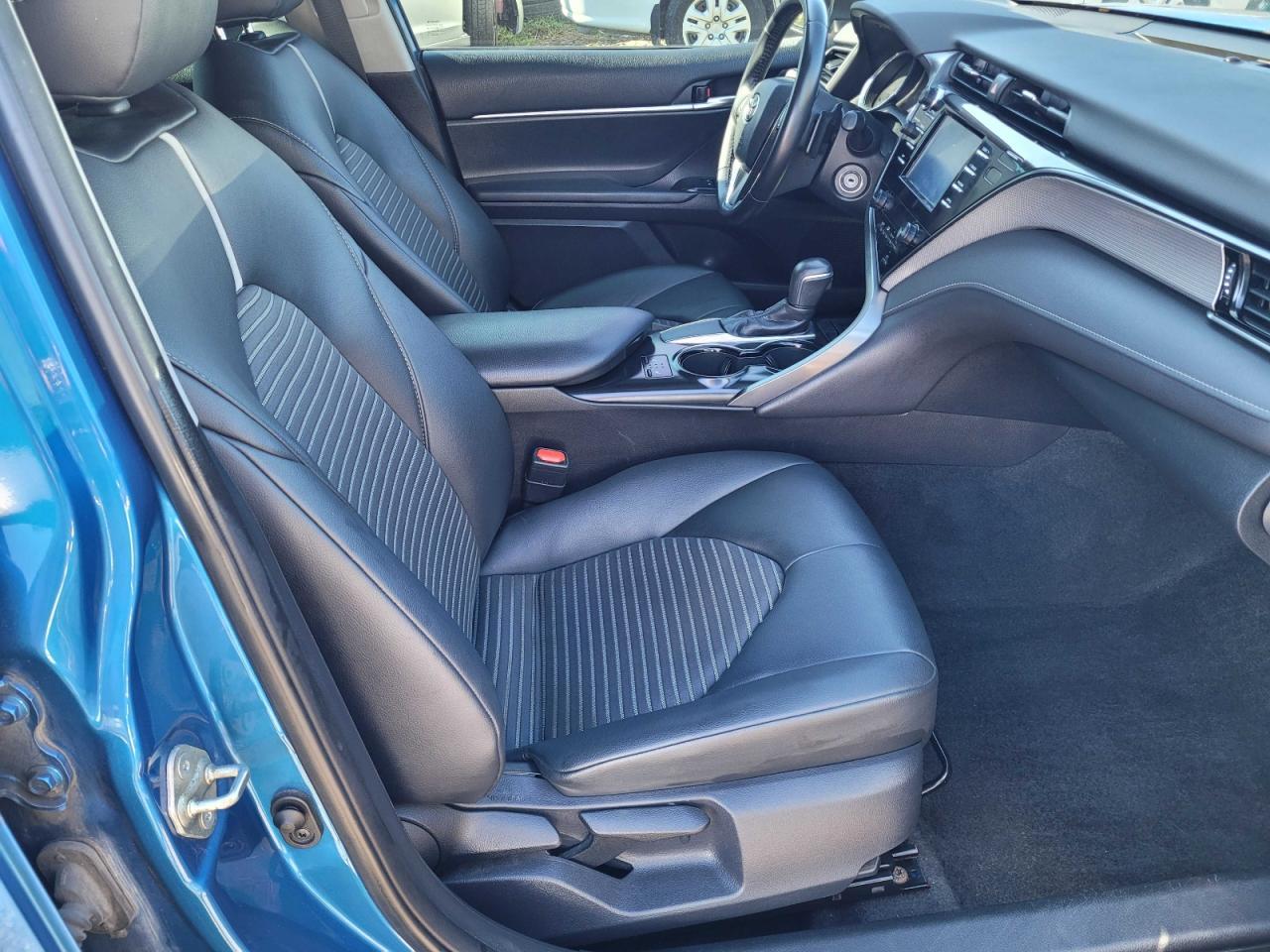 2019 TOYOTA CAMRY