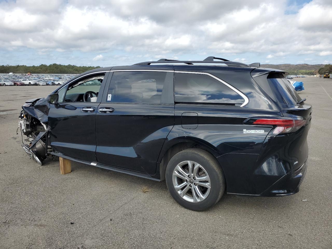 2022 TOYOTA SIENNA