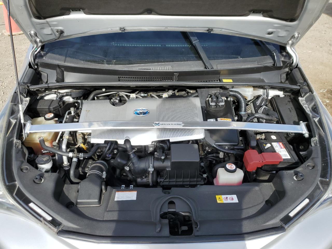 2017 TOYOTA PRIUS