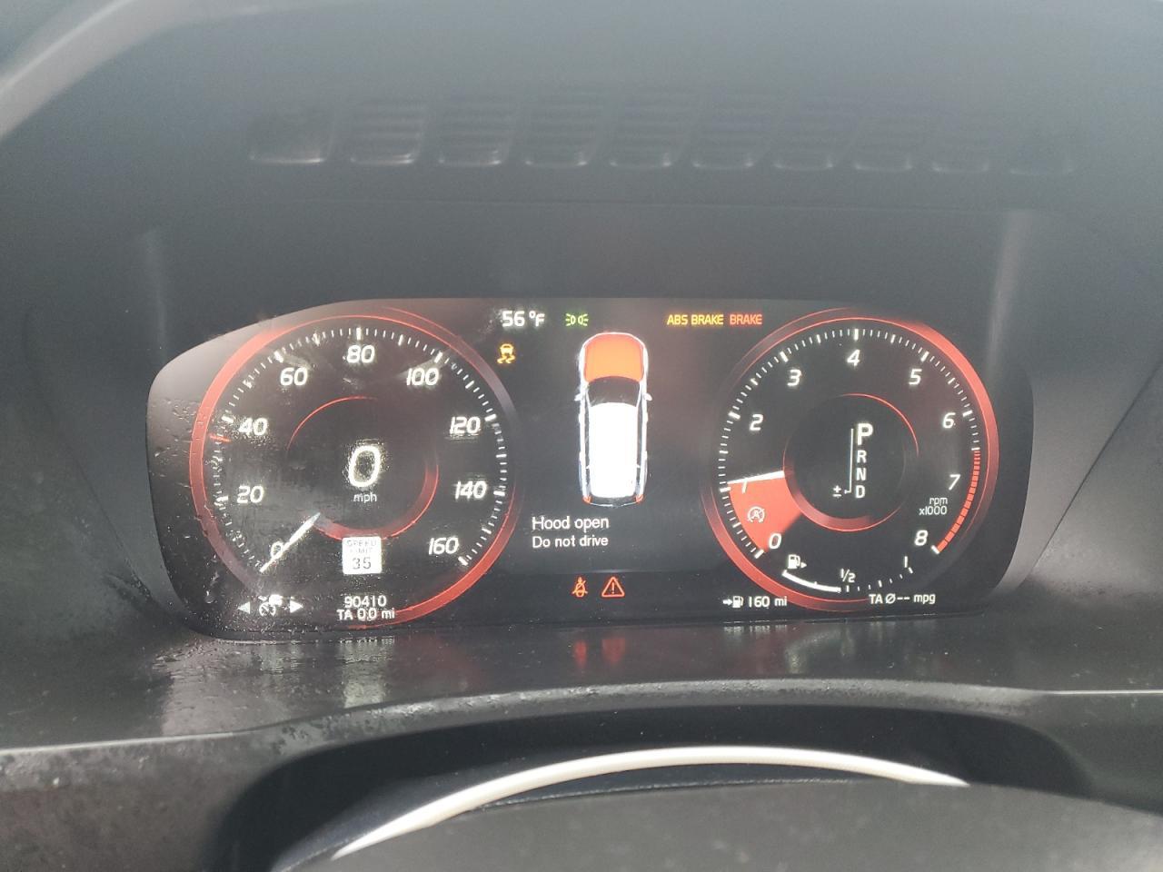 2018 VOLVO XC90