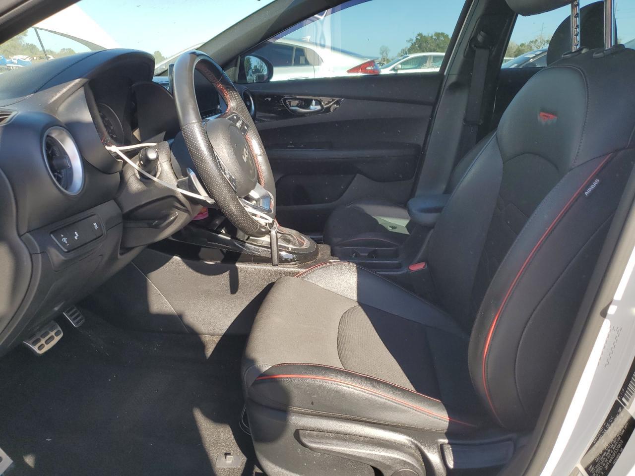 2023 KIA FORTE
