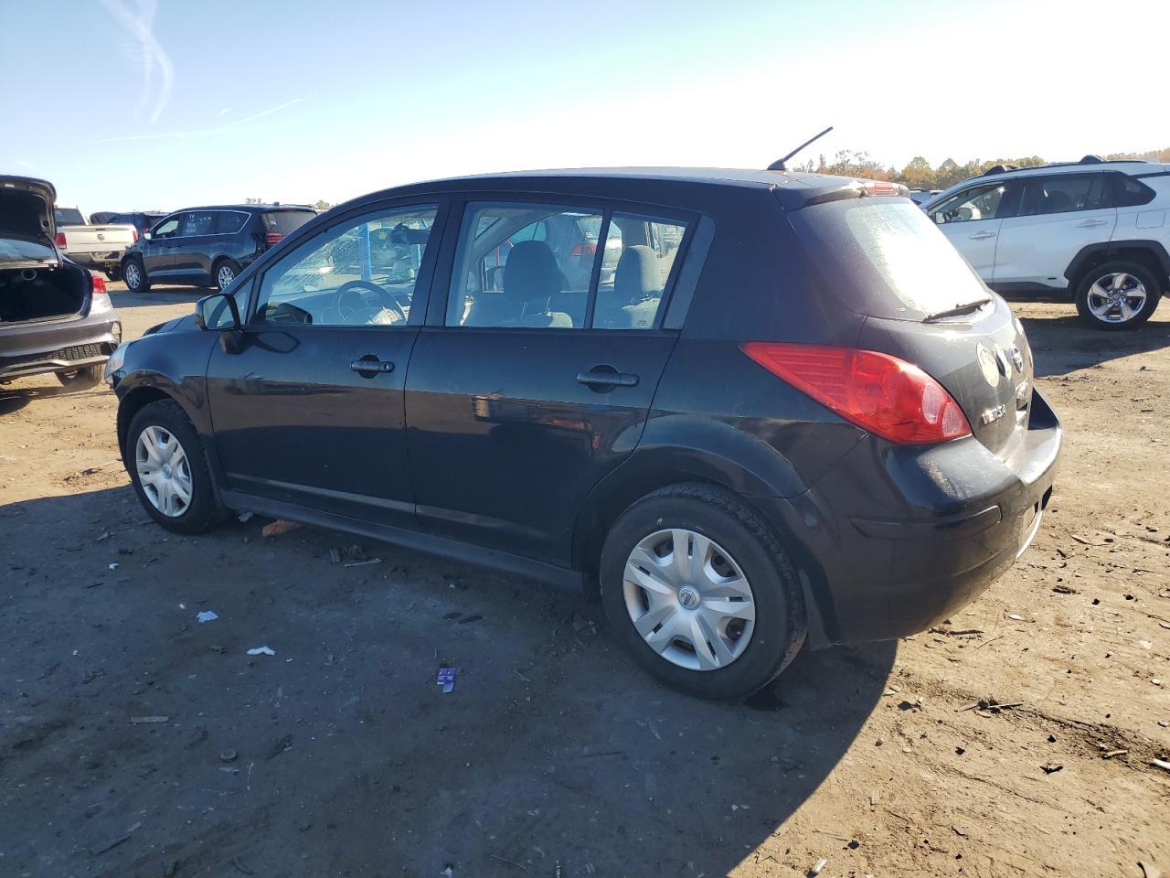 2010 NISSAN VERSA