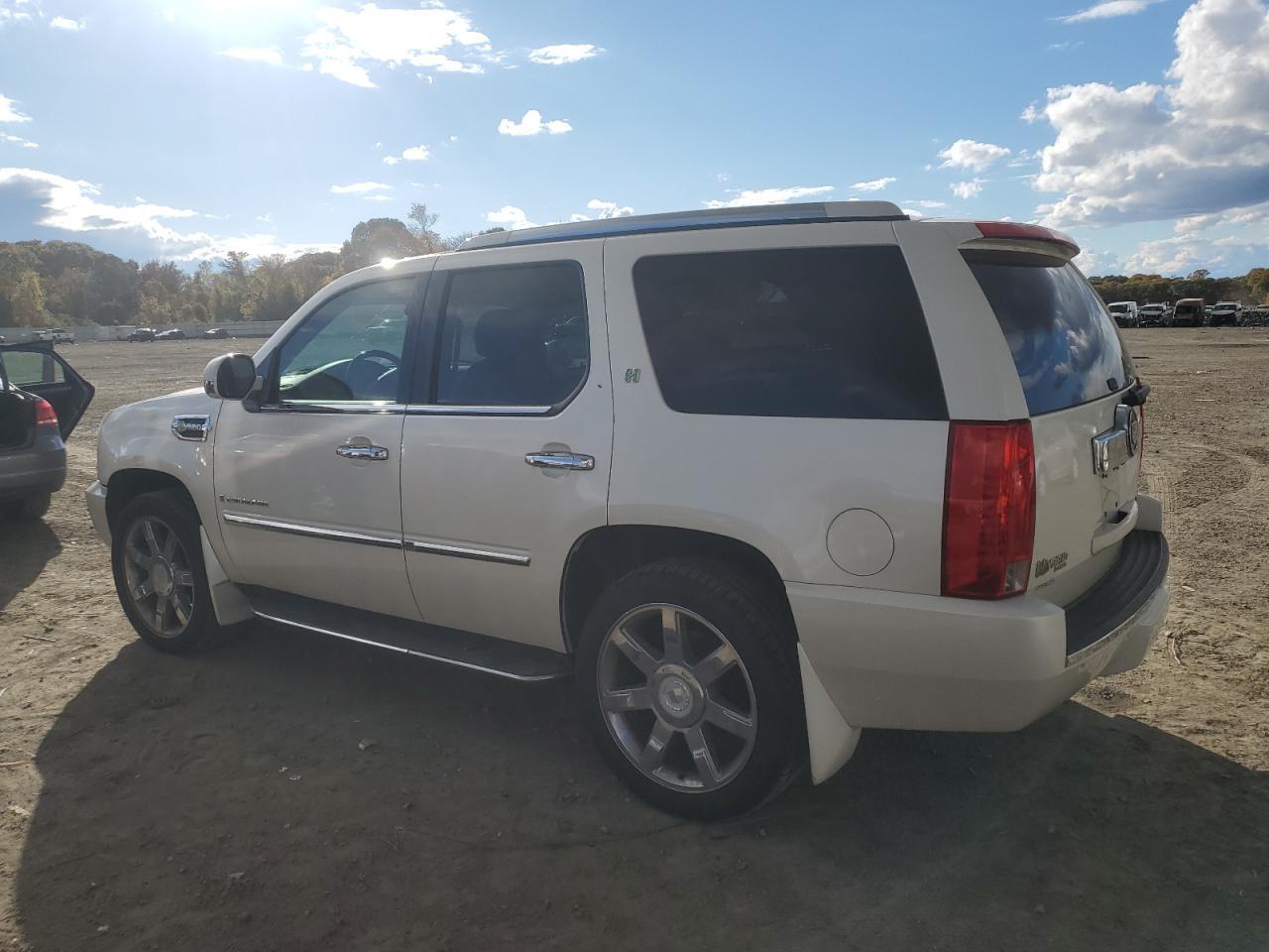 2009 CADILLAC ESCALADE