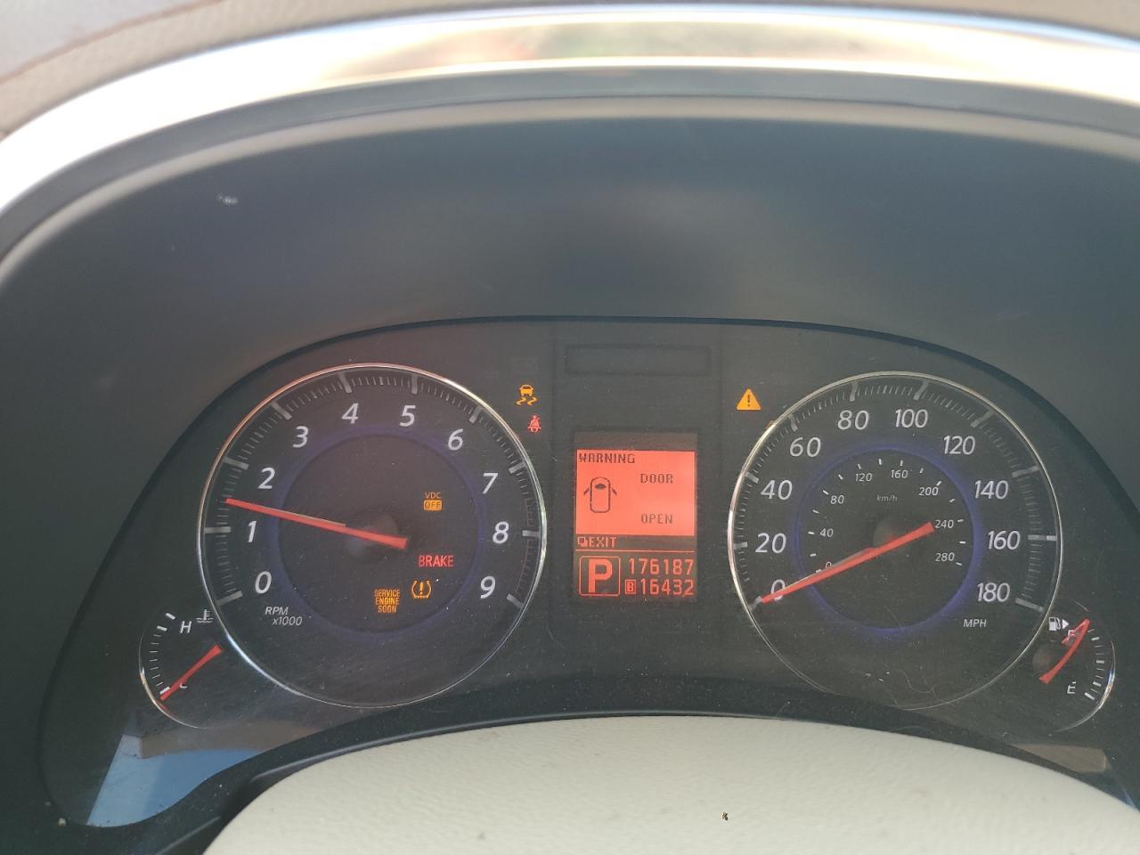 2011 INFINITI FX35