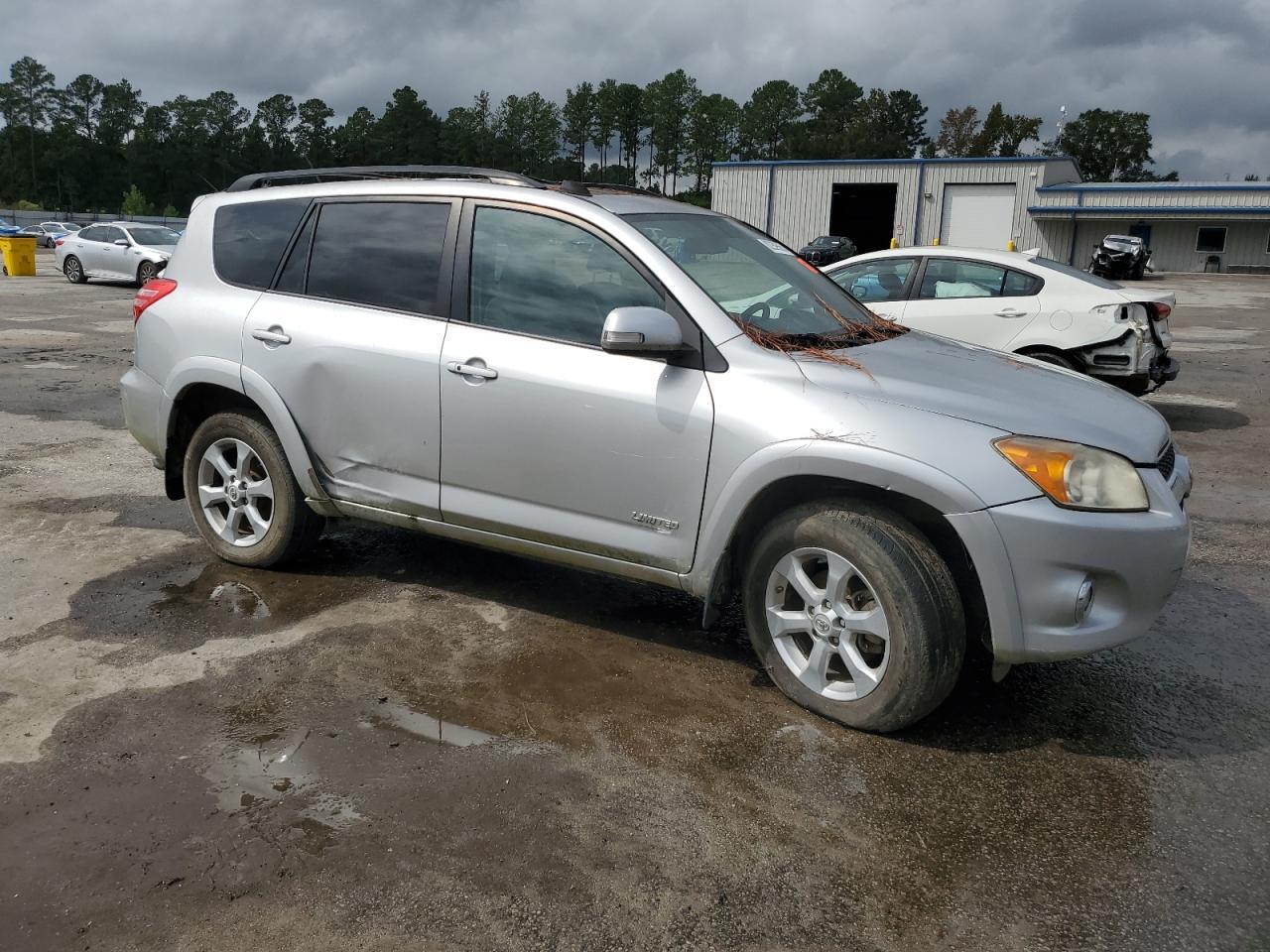 2010 TOYOTA RAV4