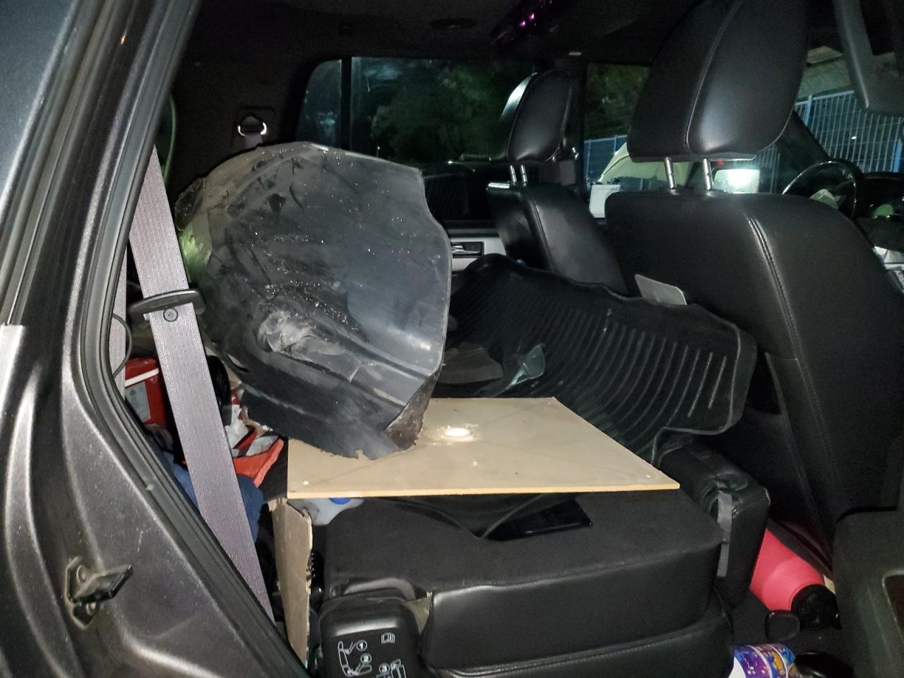 2010 FORD Expedition