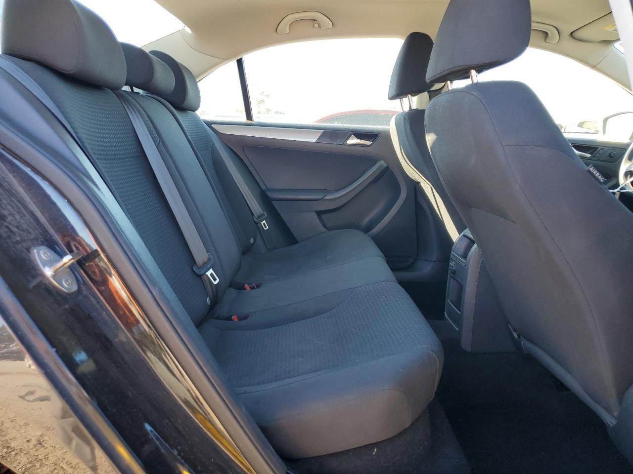 2016 VOLKSWAGEN JETTA