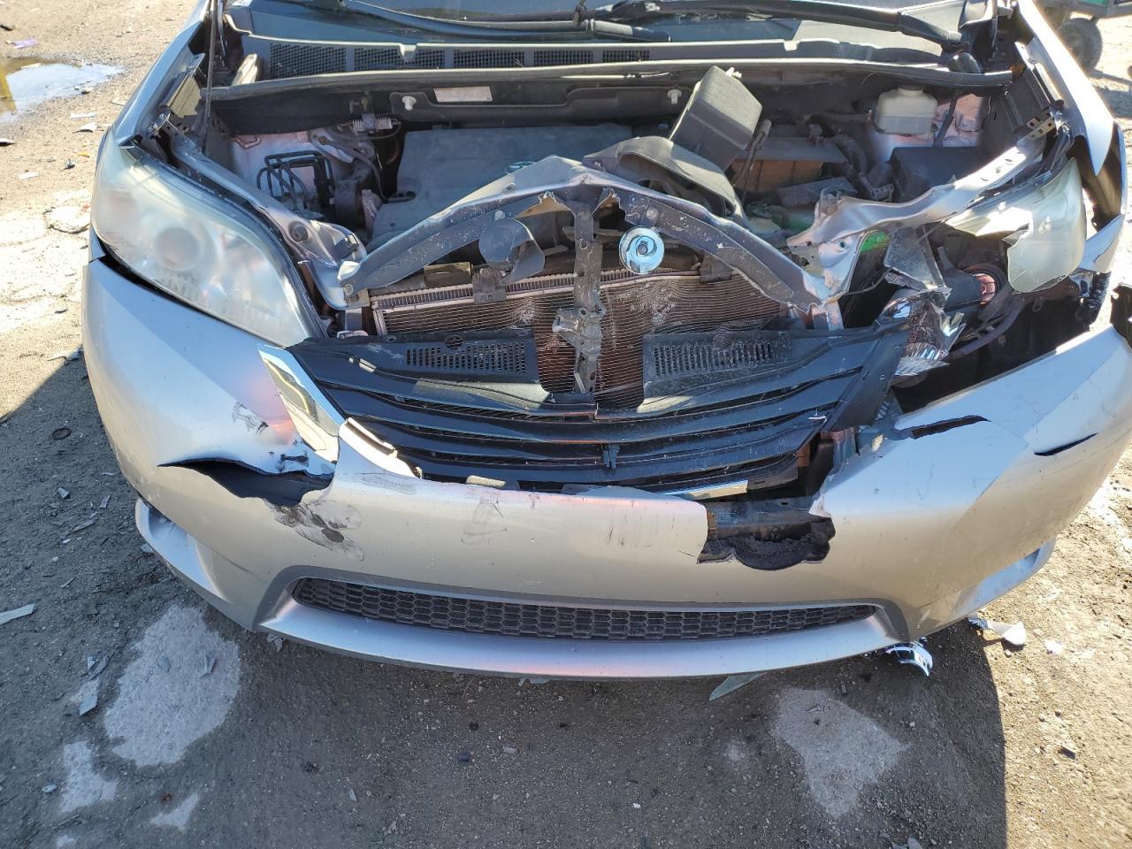 2012 TOYOTA SIENNA