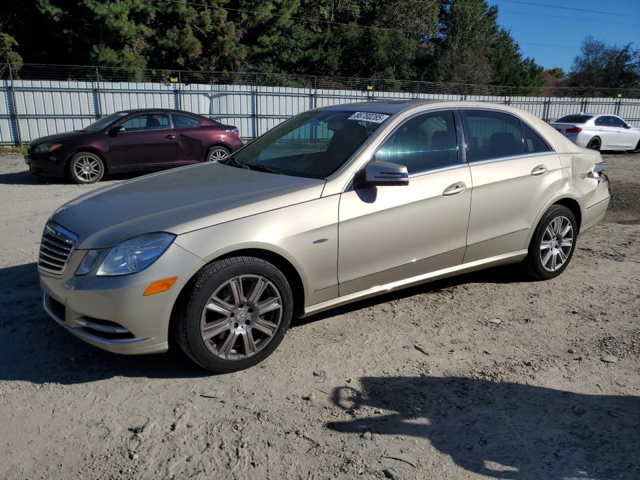 2012 MERCEDES-BENZ E-Class