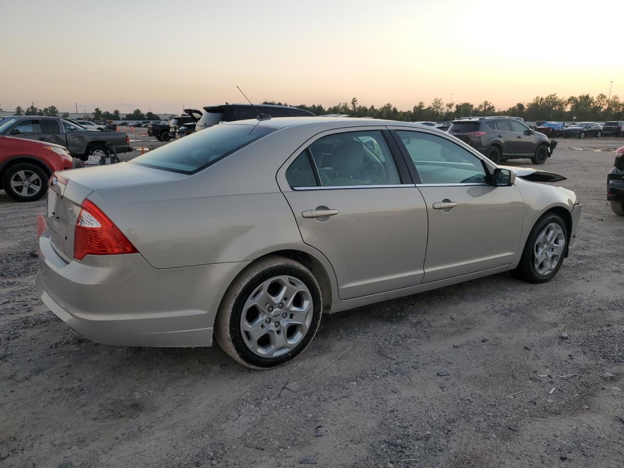 2010 FORD FUSION