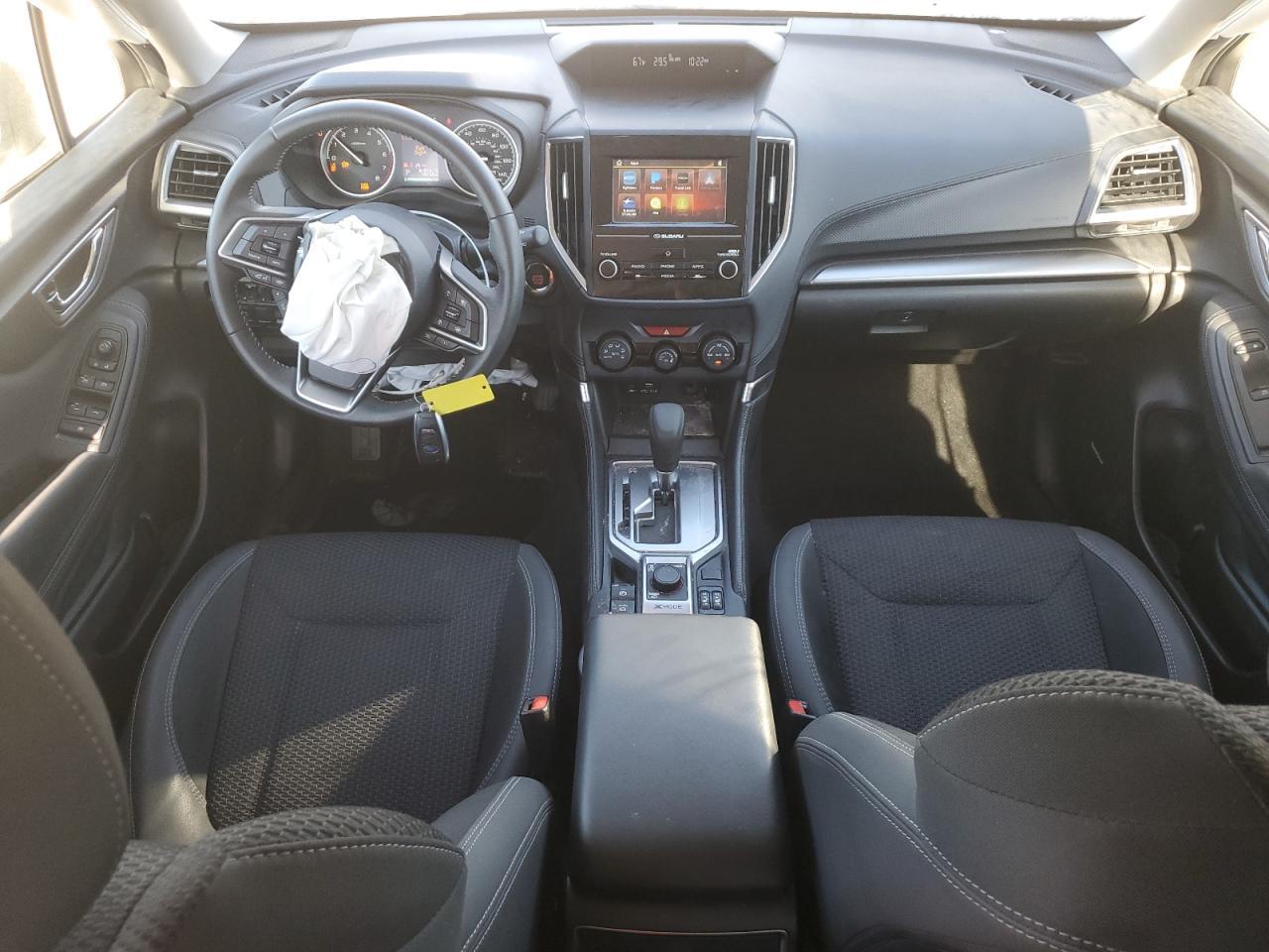 2024 SUBARU FORESTER