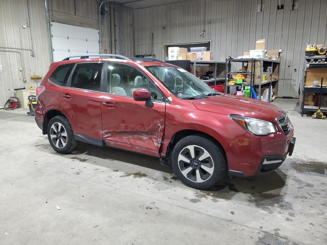 2017 SUBARU FORESTER