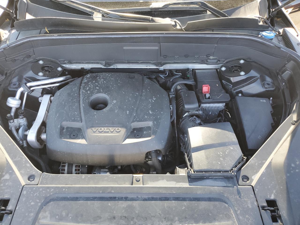2016 VOLVO XC90