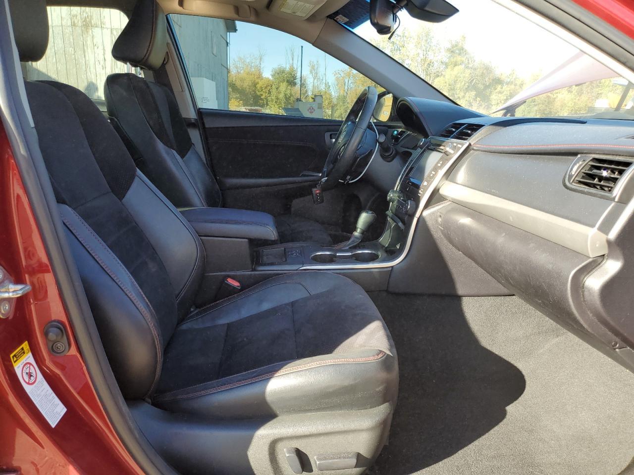 2016 TOYOTA CAMRY