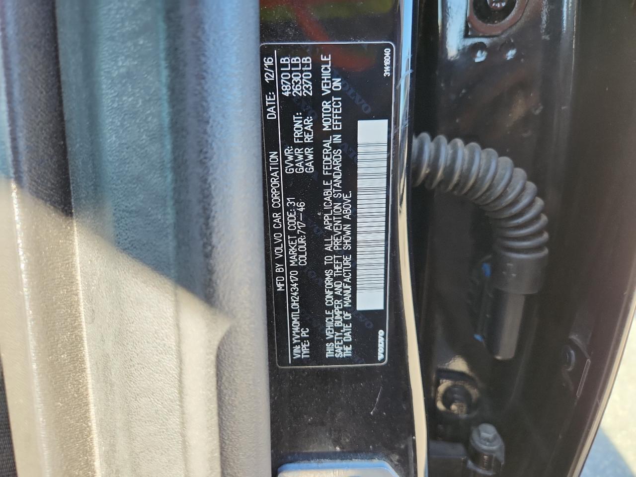 2017 VOLVO S60