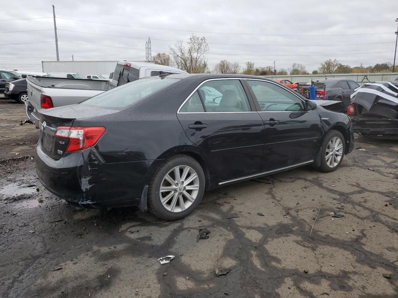 2012 TOYOTA CAMRY