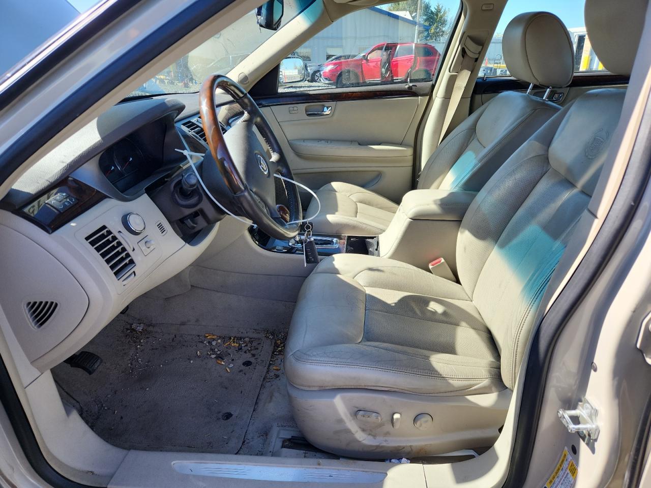 2010 CADILLAC DTS