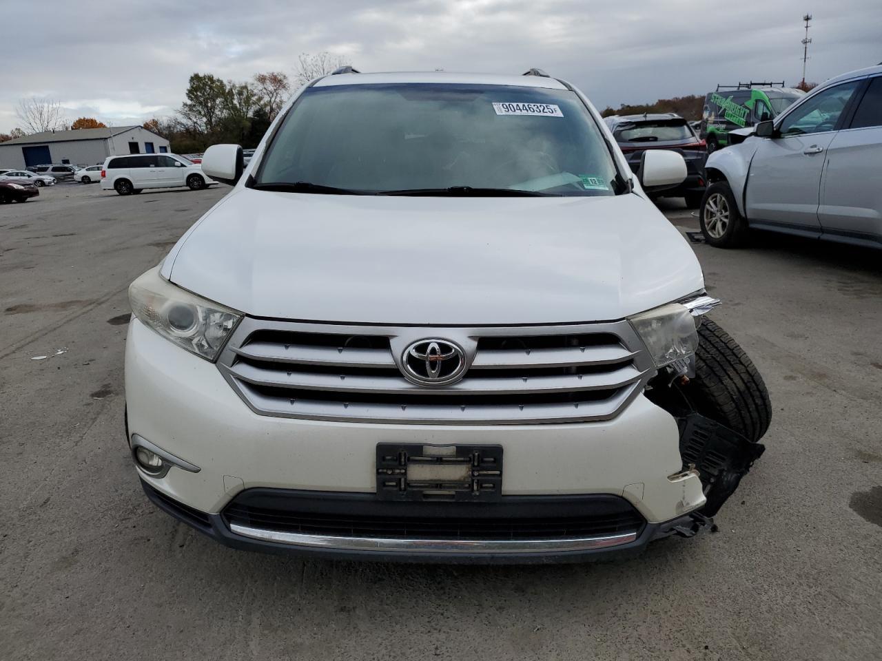 2013 TOYOTA HIGHLANDER