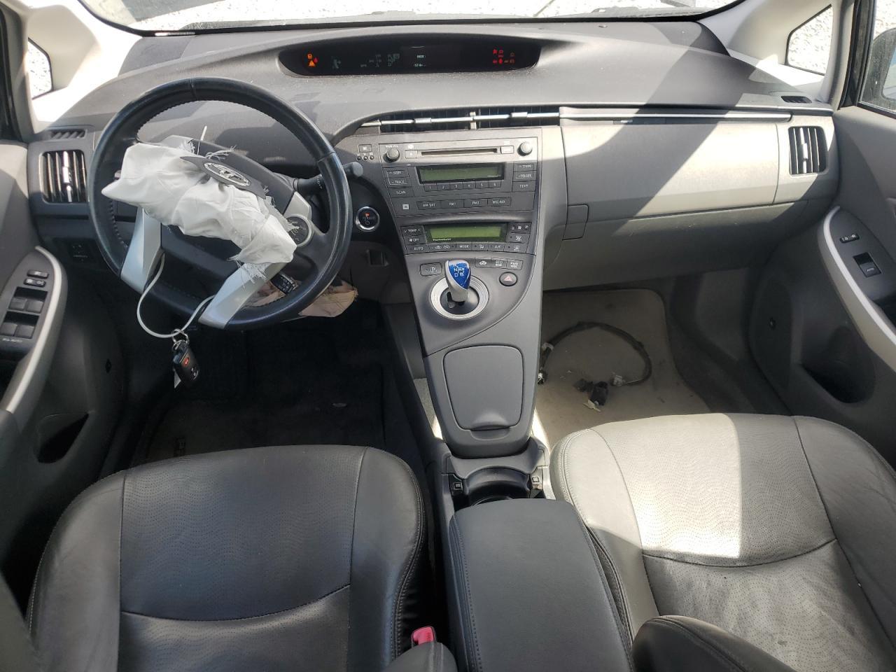2011 TOYOTA PRIUS