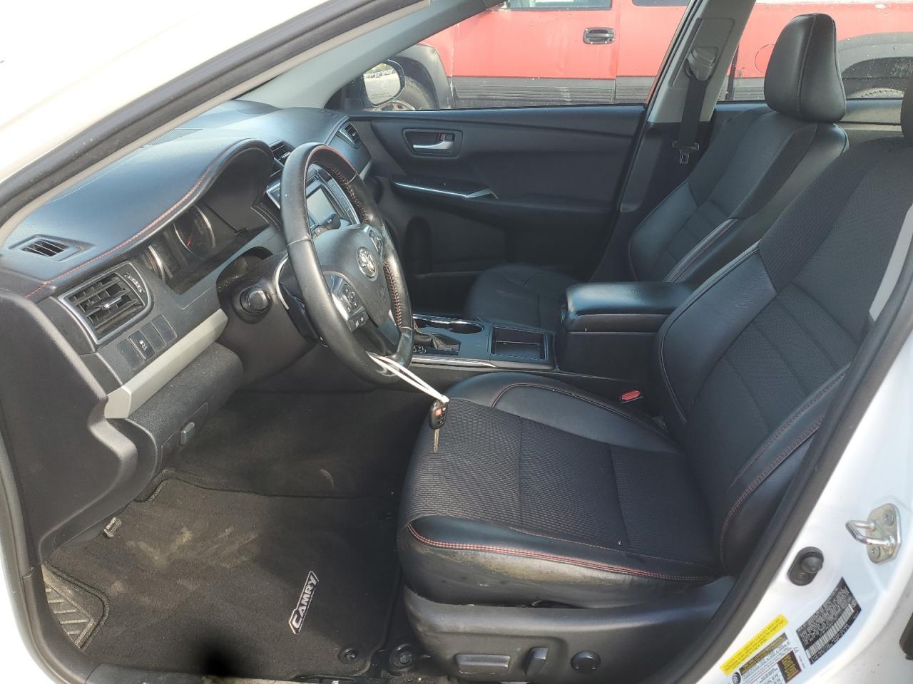 2016 TOYOTA CAMRY