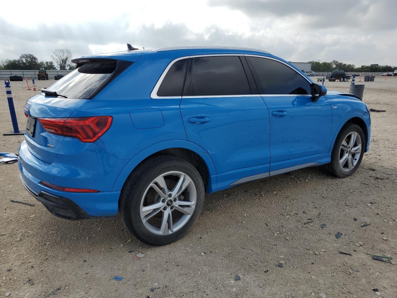 2022 AUDI Q3