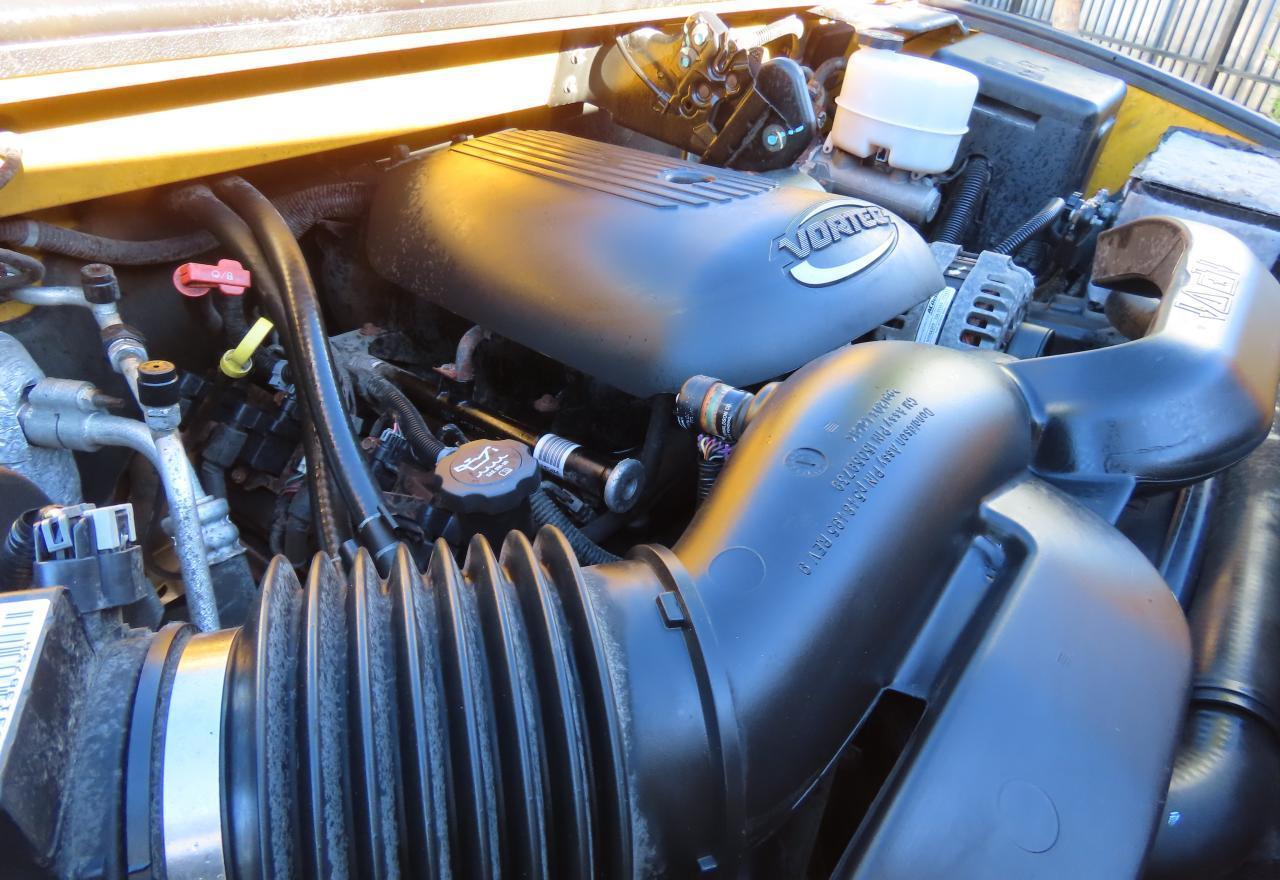 2004 HUMMER H2