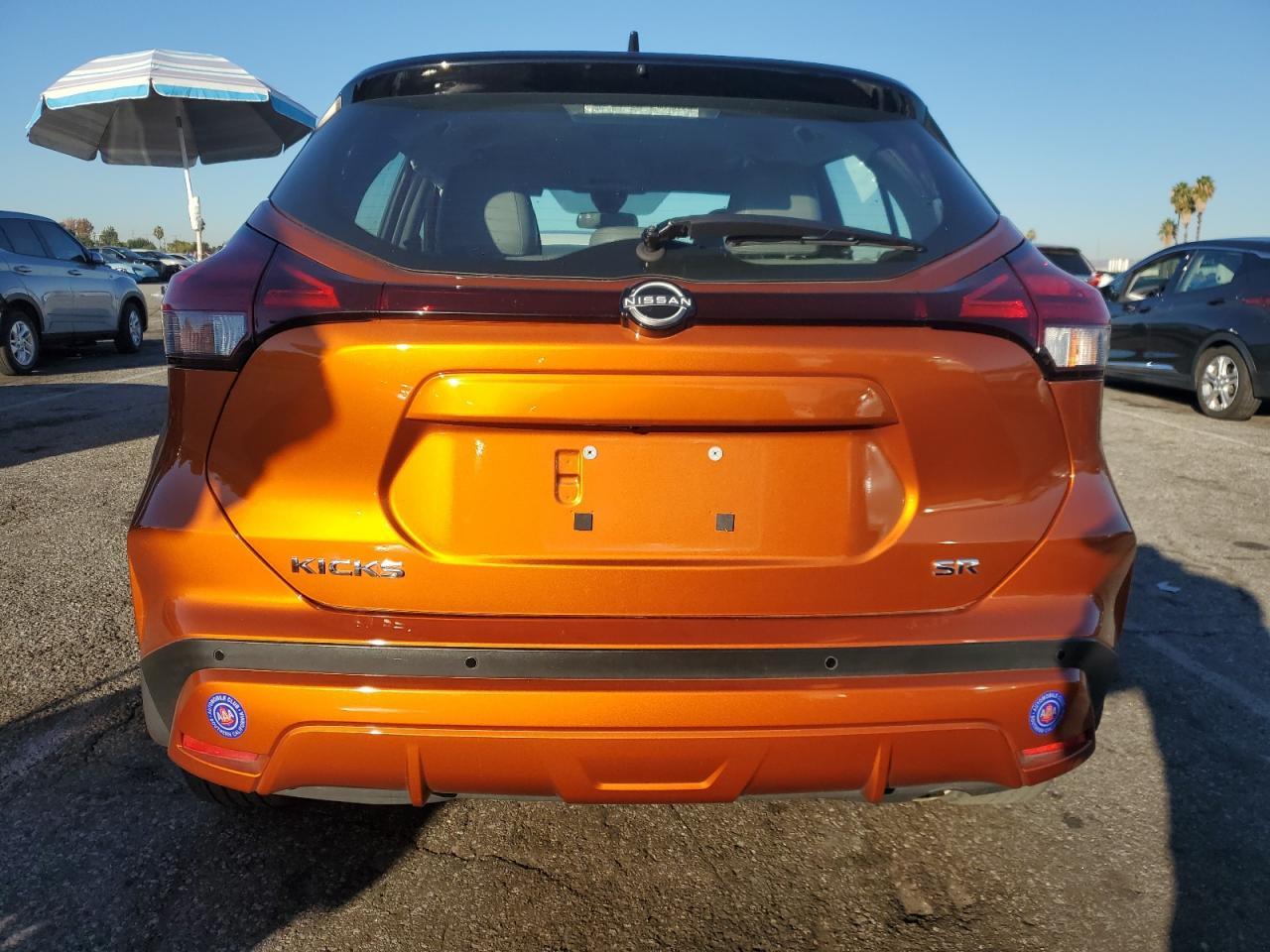 2023 NISSAN KICKS