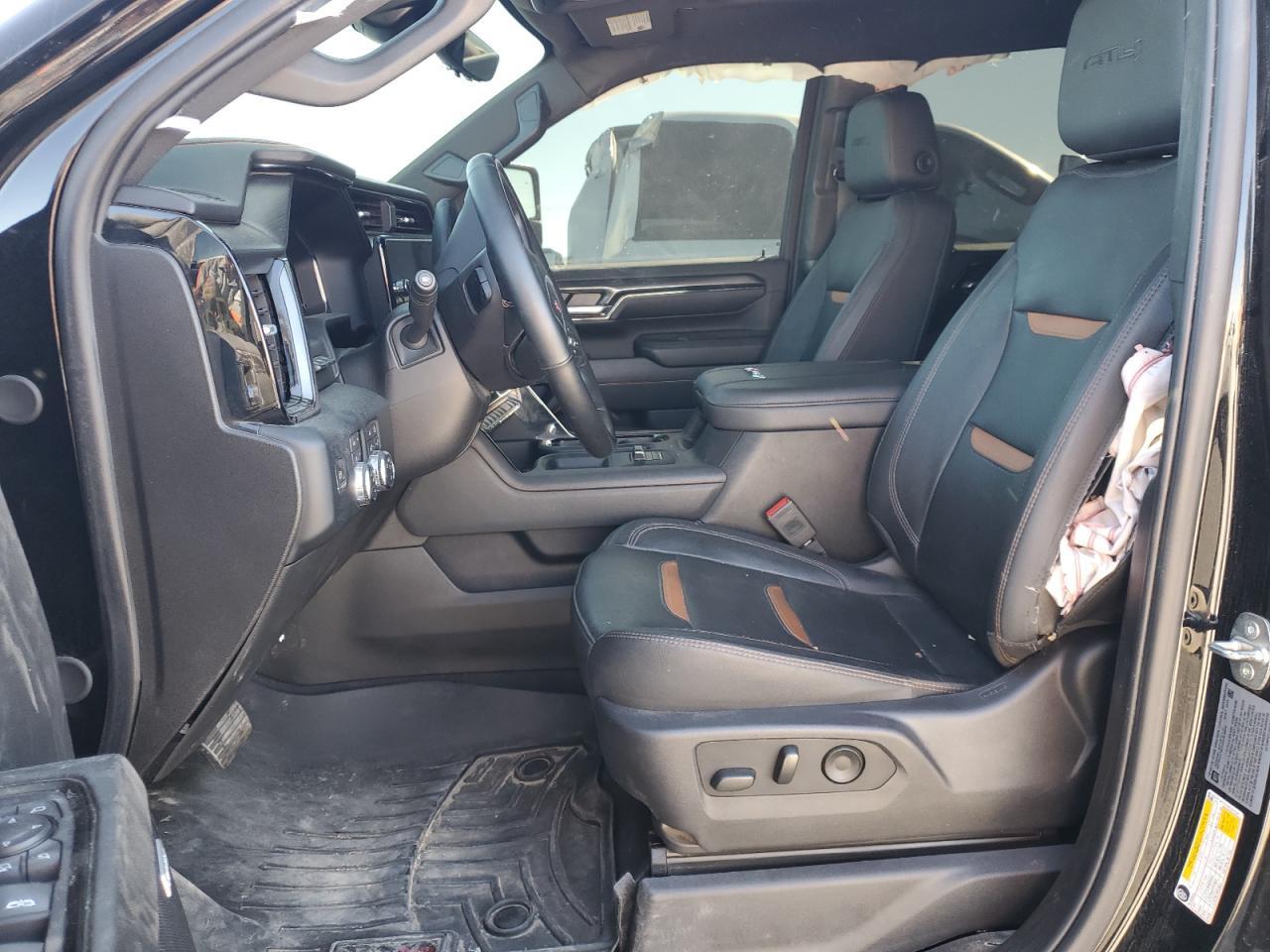 2024 GMC Sierra