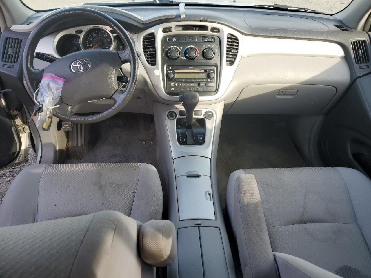 2005 TOYOTA HIGHLANDER