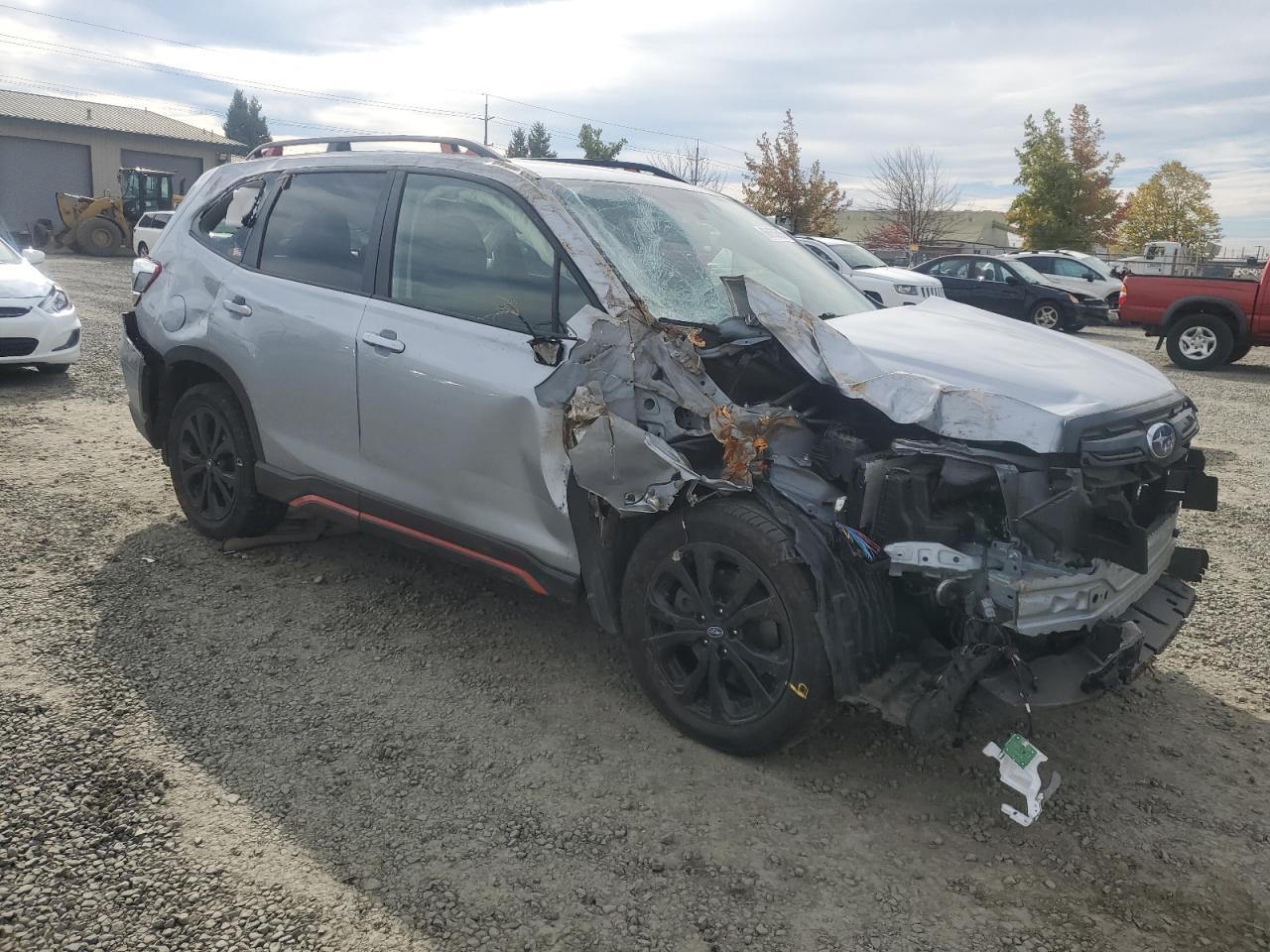 2023 SUBARU FORESTER