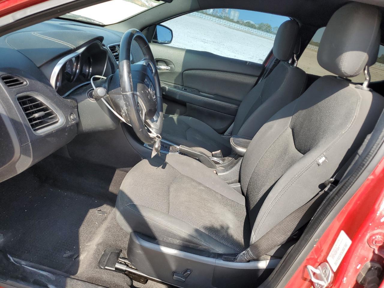 2012 DODGE Avenger