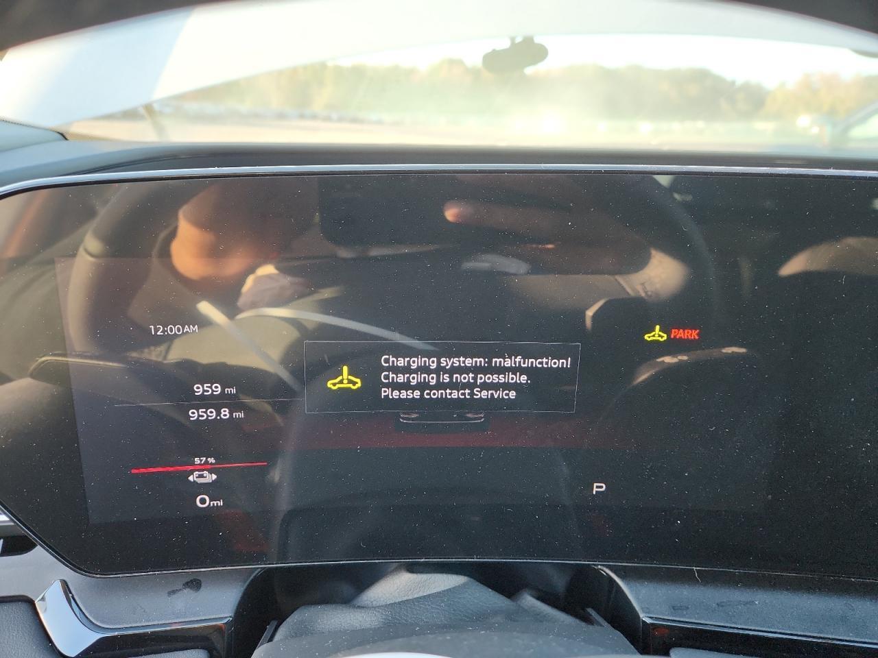 2025 AUDI Q6 e-tron