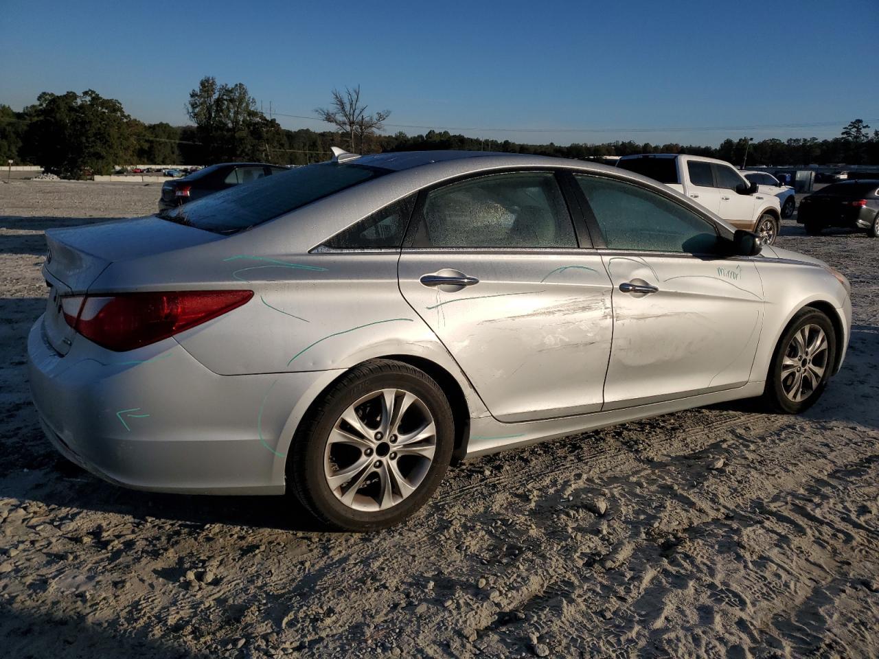 2011 HYUNDAI SONATA