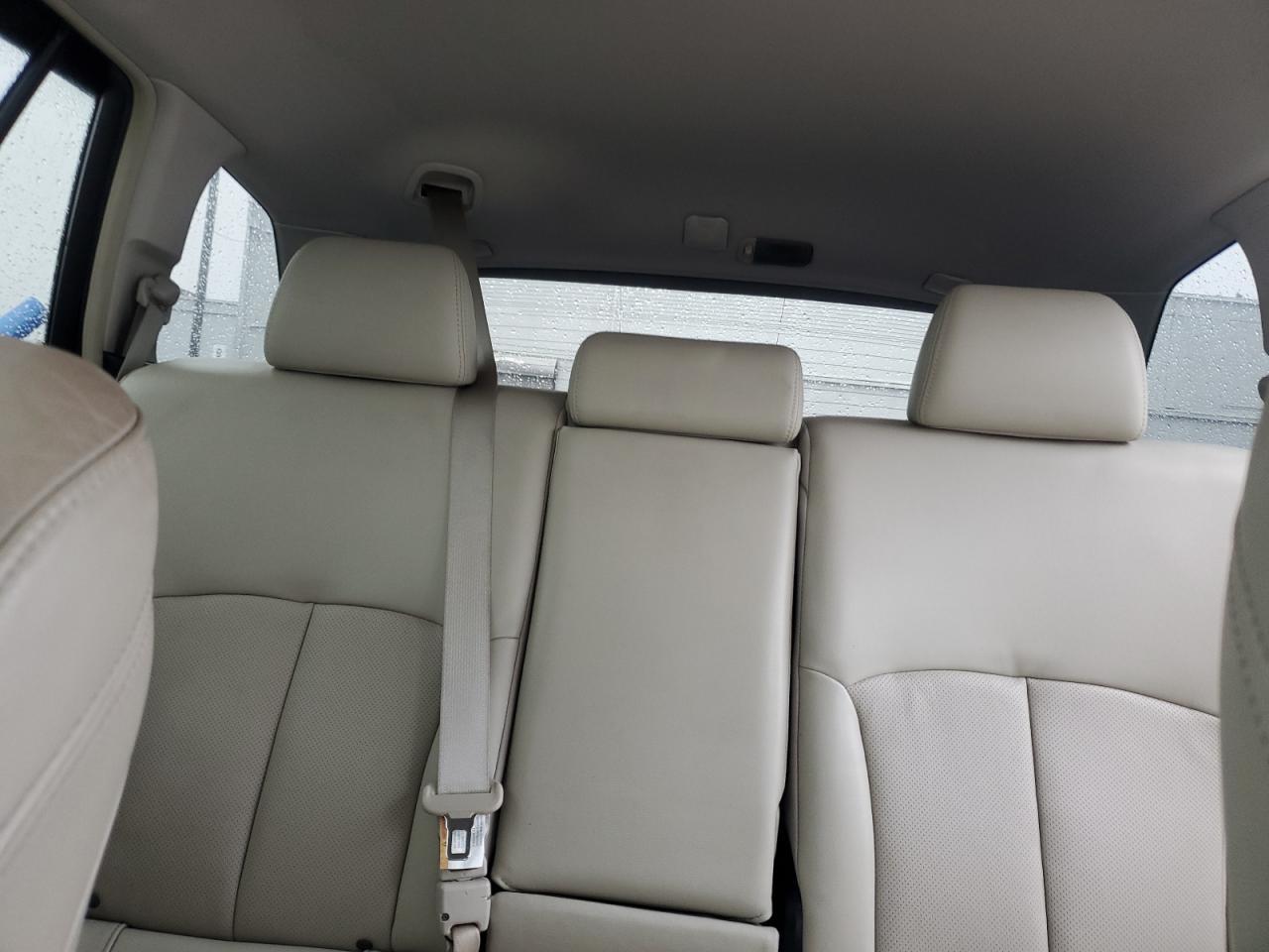 2013 SUBARU Outback