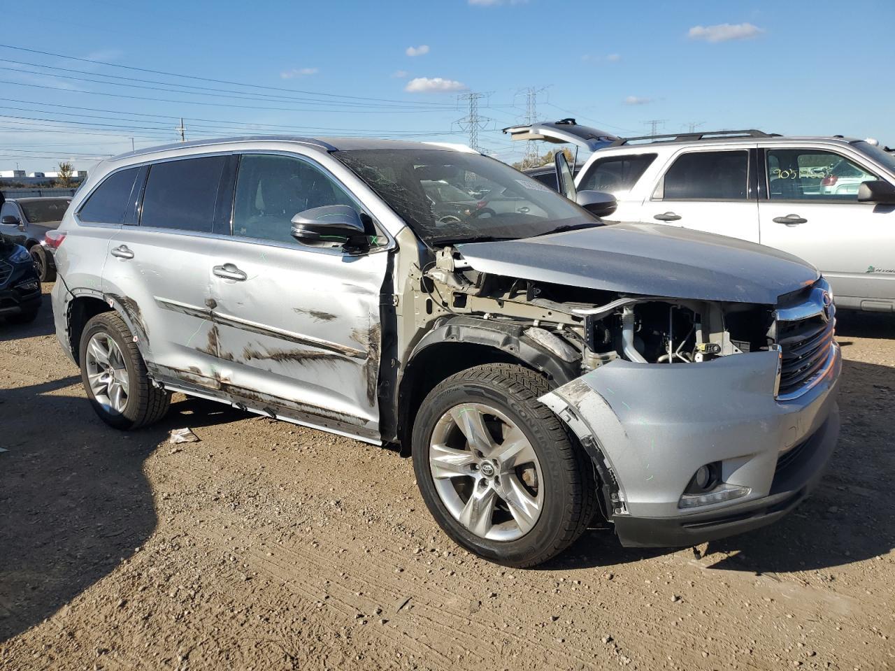 2016 TOYOTA HIGHLANDER