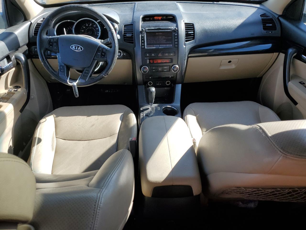 2011 KIA SORENTO