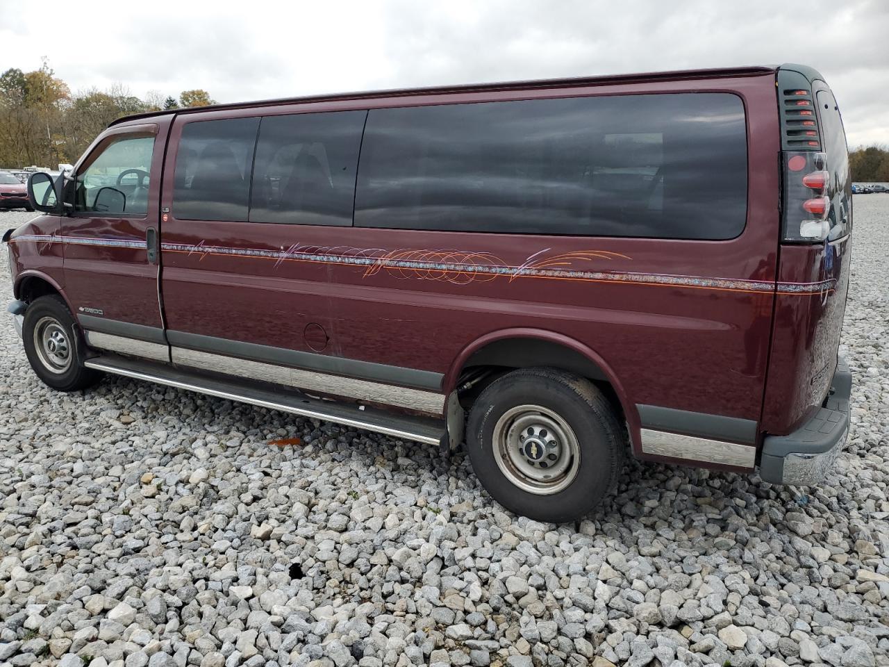 2000 CHEVROLET Express 3500
