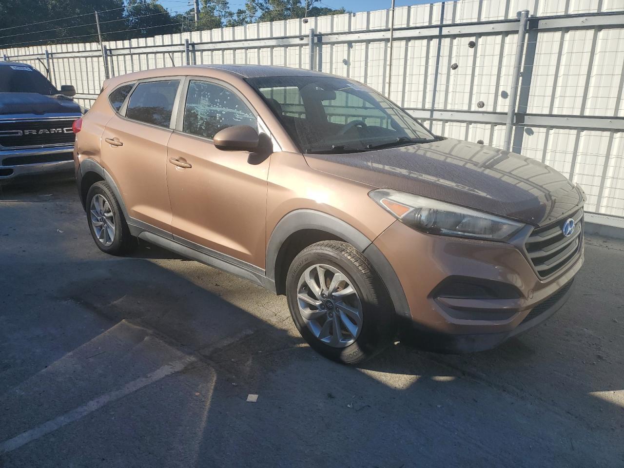 2016 HYUNDAI TUCSON
