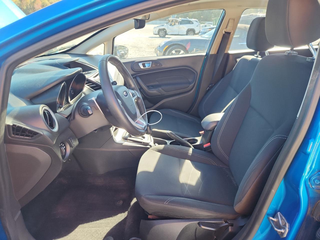 2016 FORD Fiesta