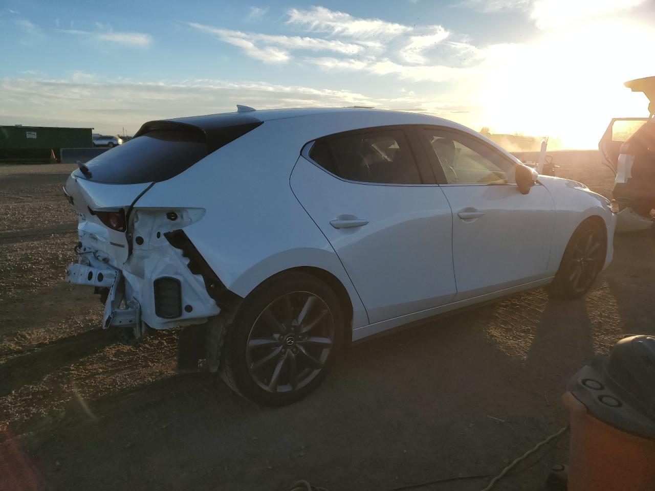 2019 MAZDA 3