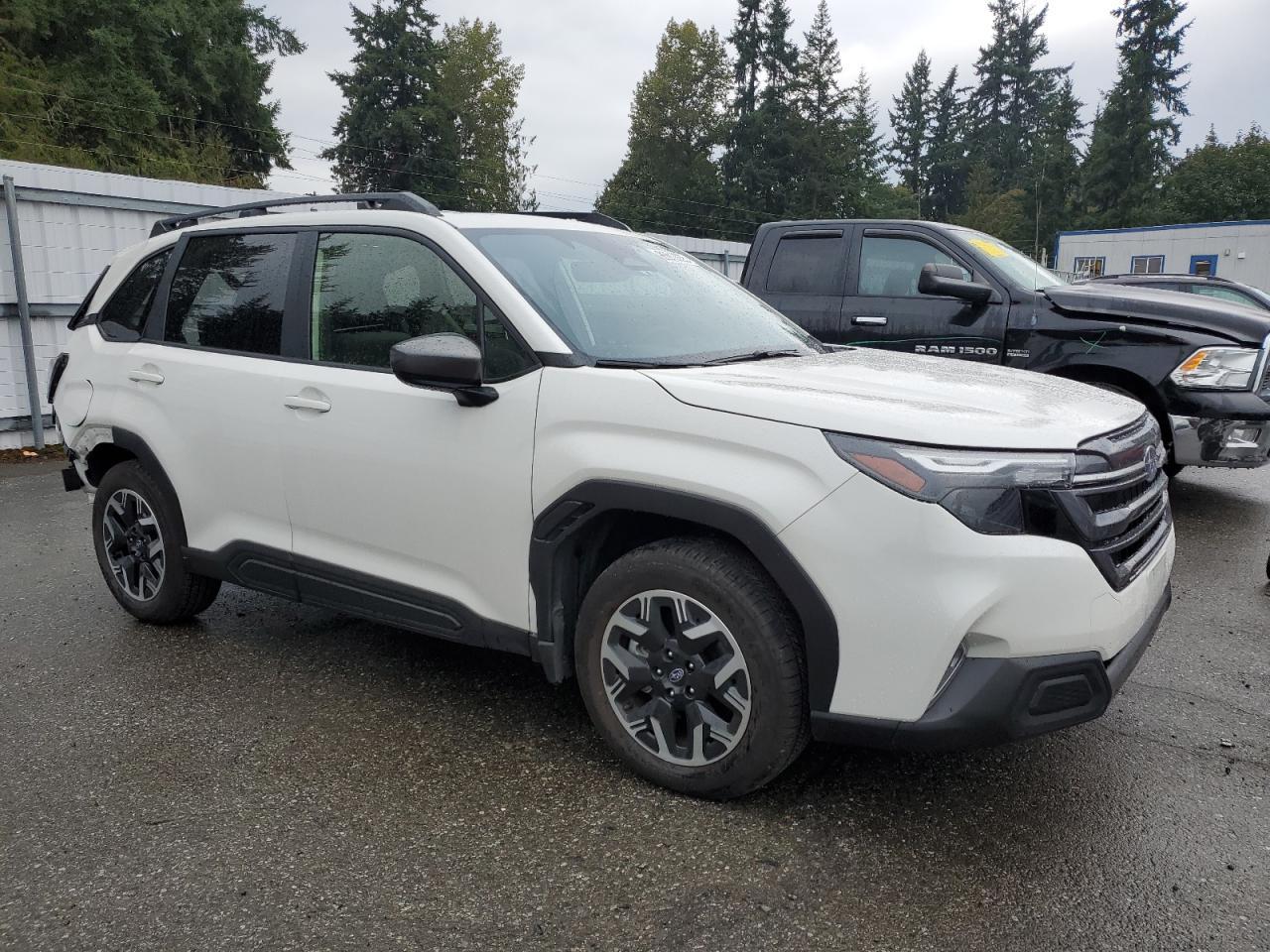 2025 SUBARU FORESTER
