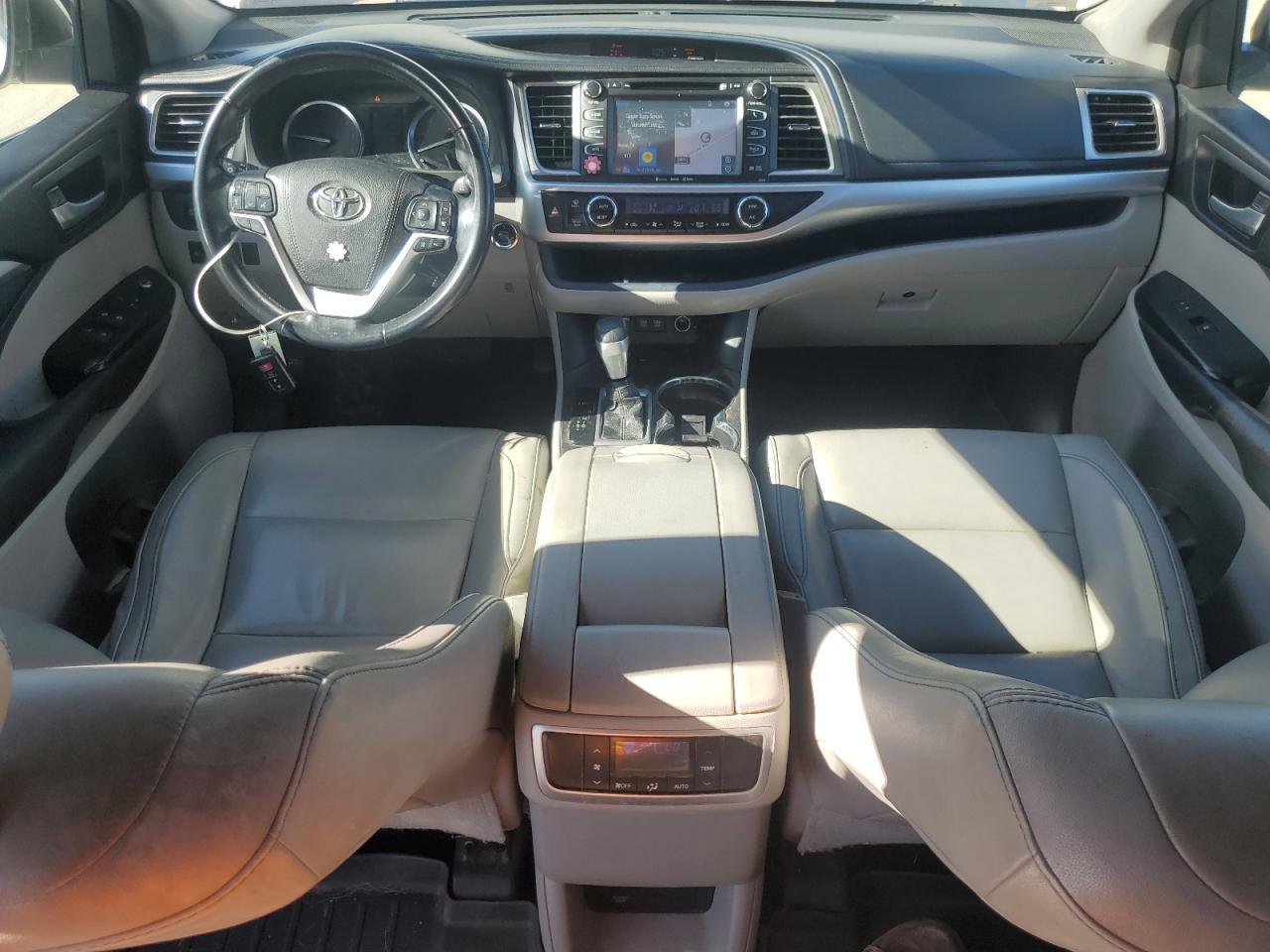 2018 TOYOTA HIGHLANDER